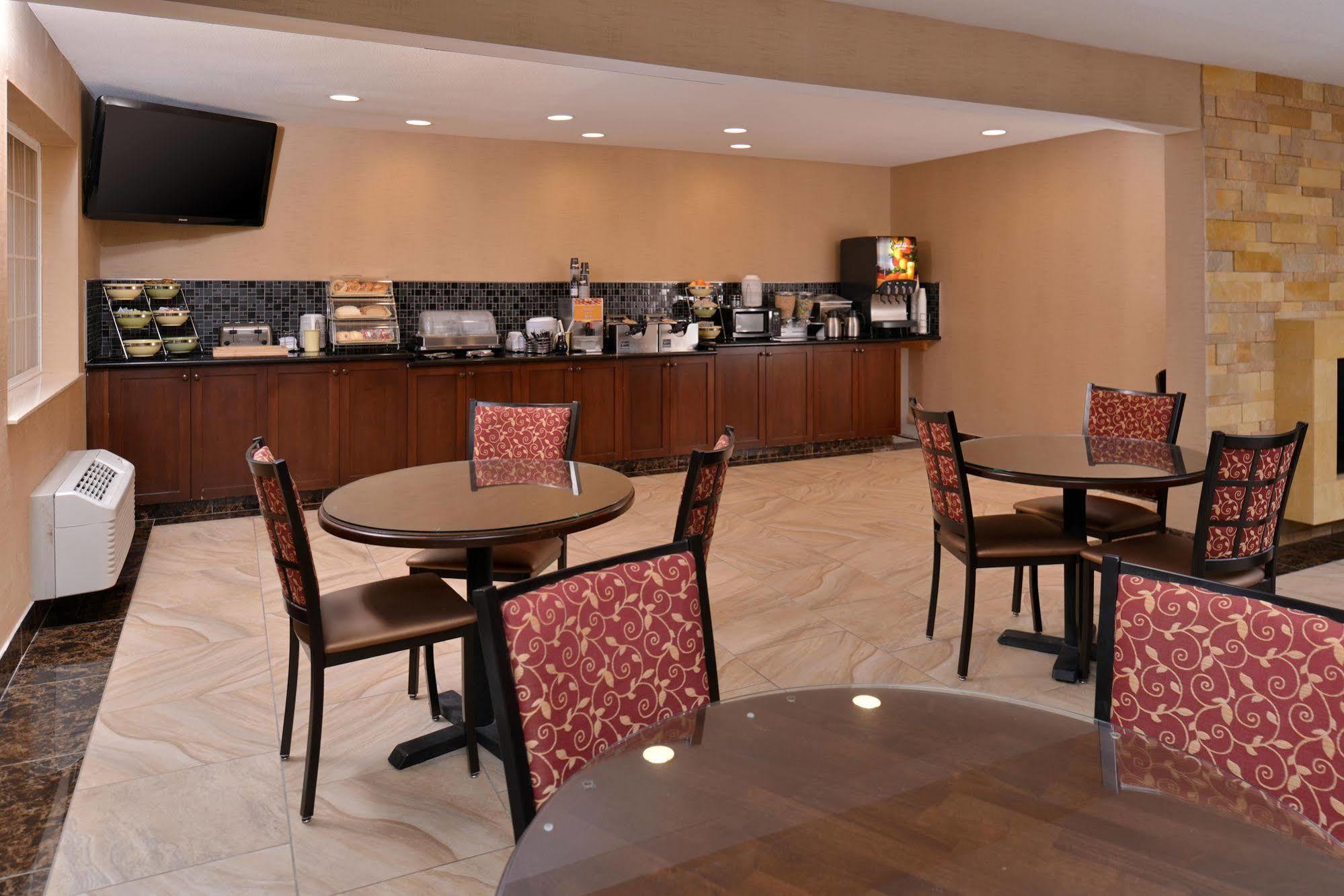 Best Western Woodland Inn Kültér fotó